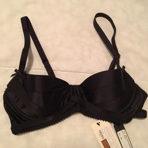 Fire of Venus Axelle Demi Bra Size 36C Black NWT